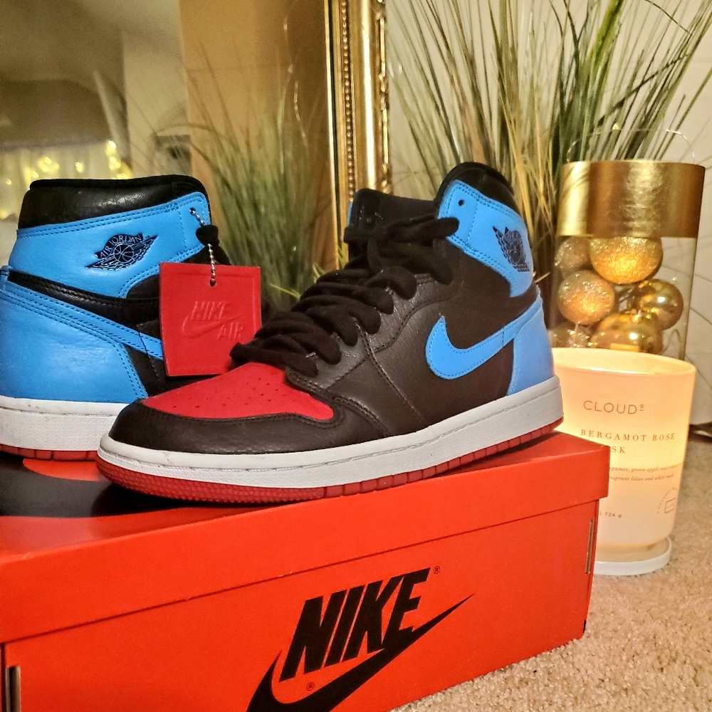 Jordan 1 Retro High NC to Chi (W)